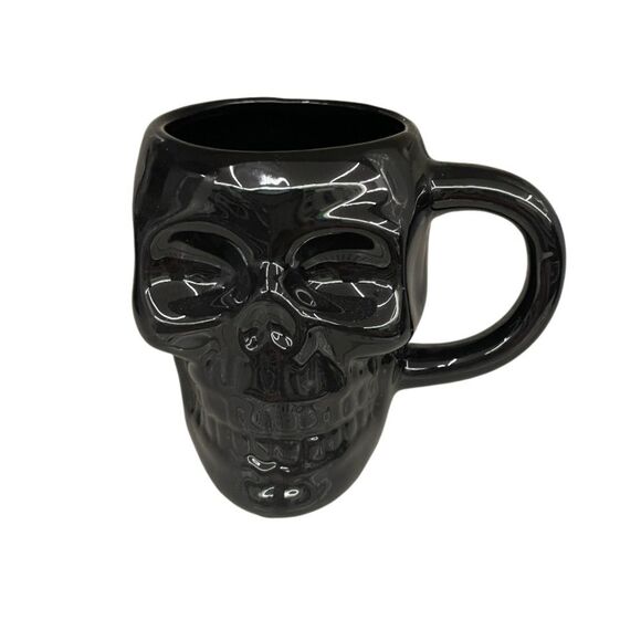 Black Skull Shaped Ceramic Figural Mug - Picture 1 of 1